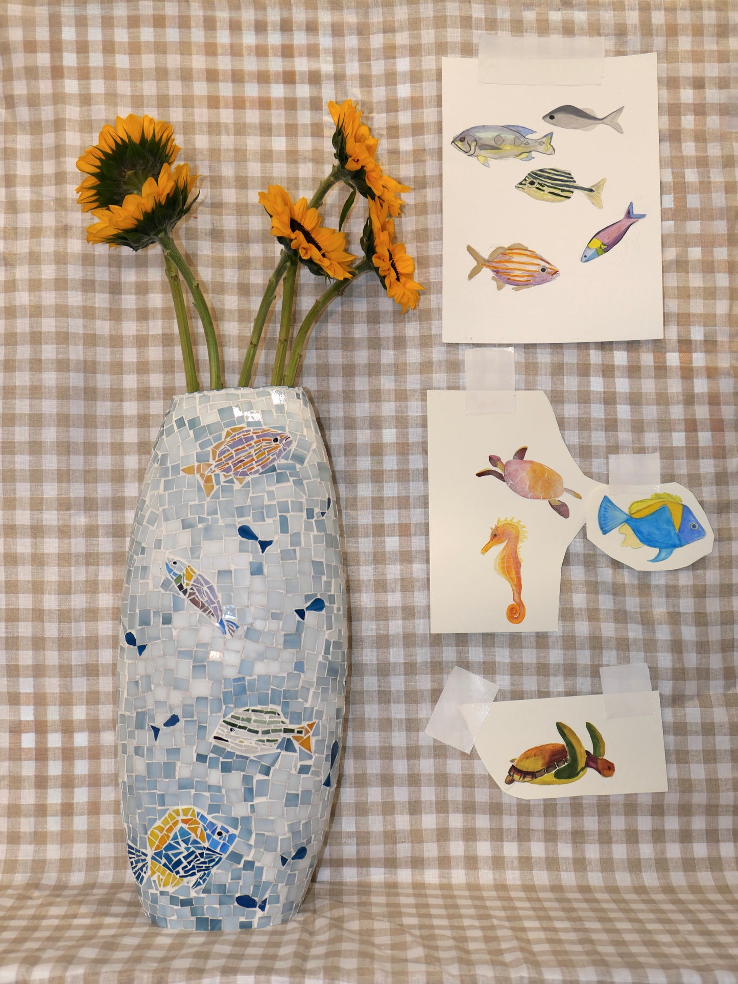 ‘a vase of fish’